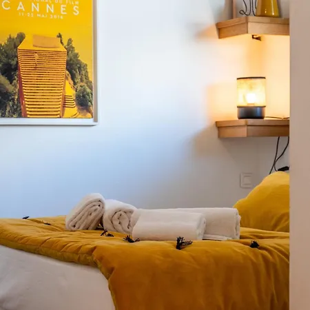 아파트 2-bedroom With Terrace And Side Sea View *