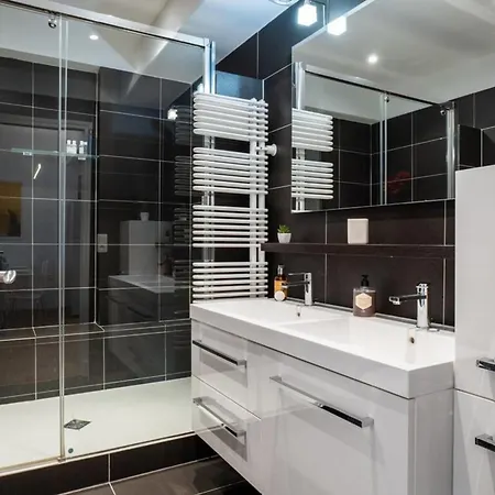 アパート 2-bedroom With Terrace And Side Sea View