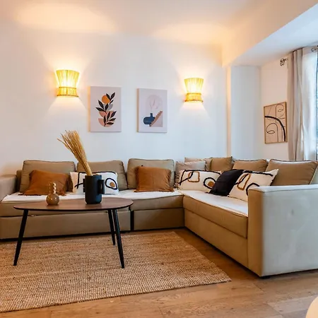 2-bedroom With Terrace And Side Sea View 아파트 *