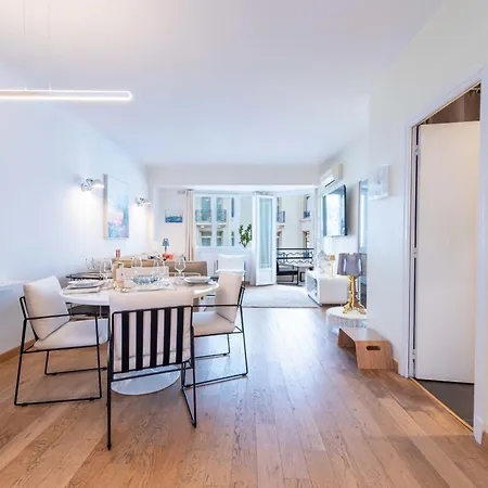 Appartement 2-bedroom With Terrace And Side Sea View *